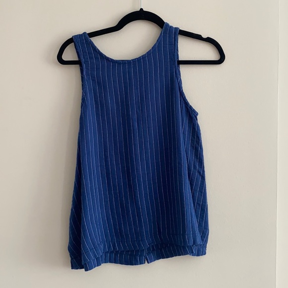 Blue tank with white stripes and button back details - Picture 1 of 4